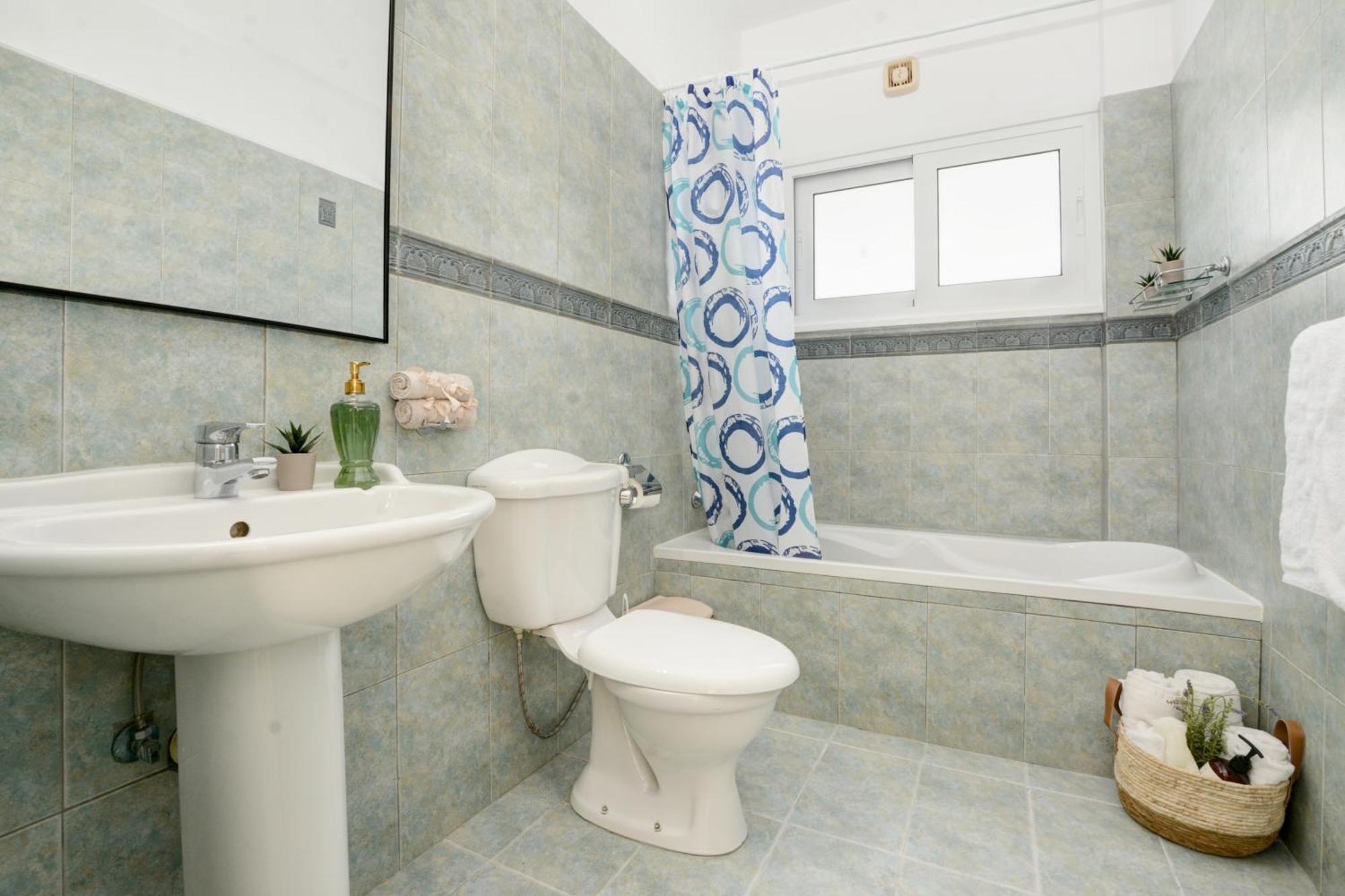 Aquamarine Villa *
